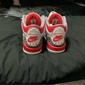 Jordan 3 fire red